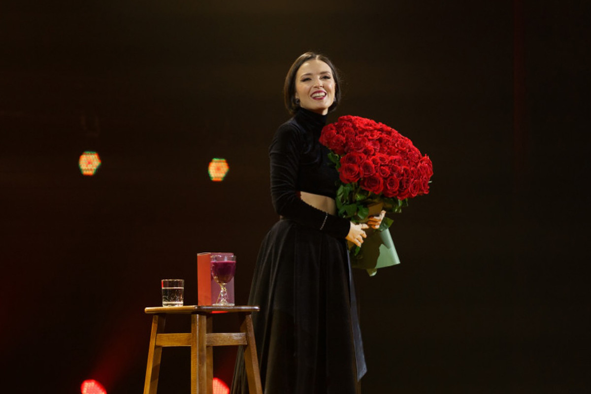 Відверта і стильна Лєра Мандзюк 15 березня виступить у Василькові з 